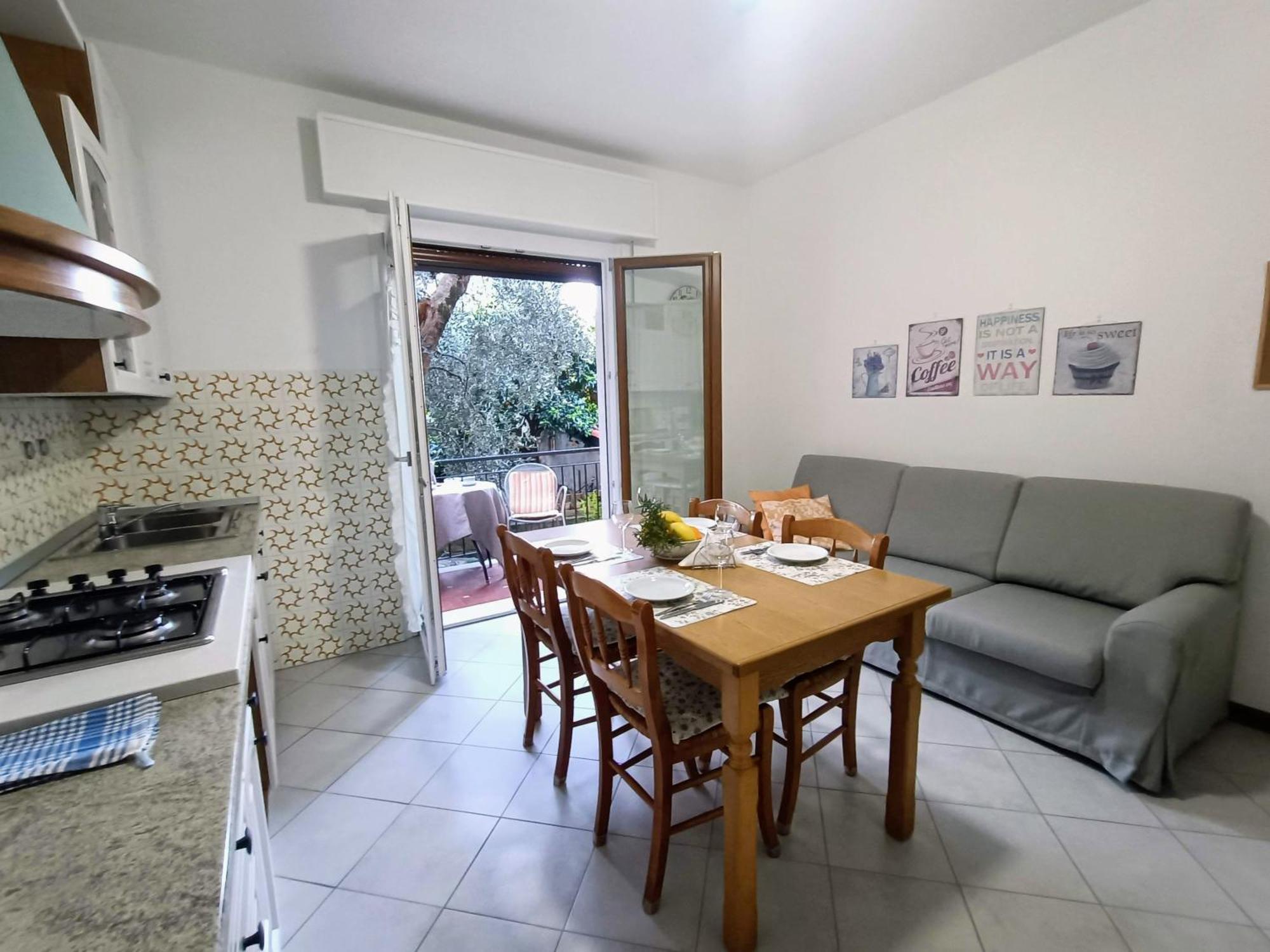 Appartamenti Casa Nina, Lago,Montagne, Uliveti Brenzone sul Garda Ngoại thất bức ảnh